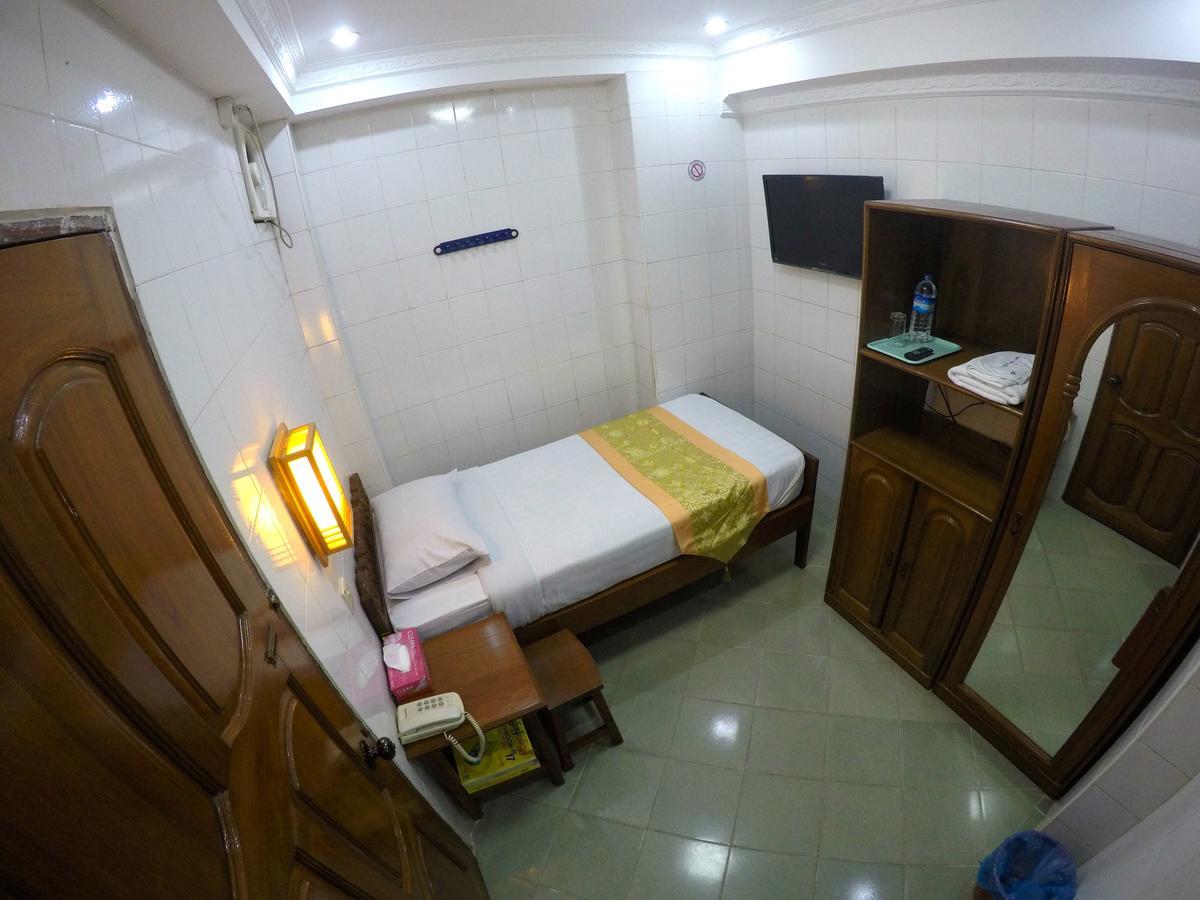 May Shan Hotel Rangoon Værelse billede